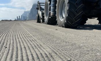 Playas reforzará la semana que viene el dispositivo de limpieza para la adecuación del litoral en Semana Santa