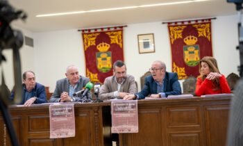 Paqui Lara, Manuel Peralta y Rafael “El Lele” forman parte del III Encuentro de Saetas de la Semana Santa linense