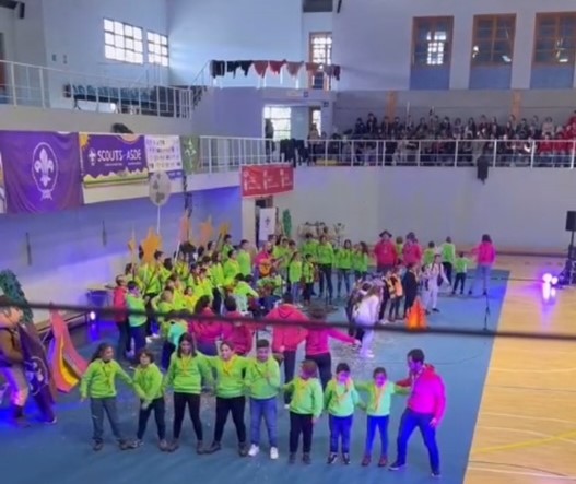 El concejal de Juventud felicita al Grupo Scout Ítaca por resultar seleccionado para representar a la provincia en el Festival de la Canción de Andalucía