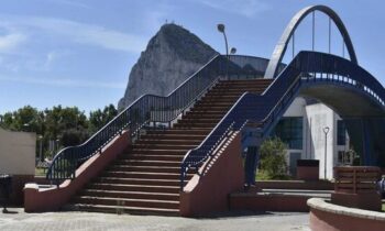 El equipo de gobierno inicia los trámites para el derribo de la “Pasarela de Hércules”