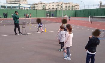 Cerca de 600 escolares participan en el programa “Pádel Escolar” de la Oferta Educativa Municipal