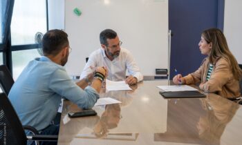 La delegación de Comercio y Mercados inicia un estudio para elaborar un Plan Estratégico de Desarrollo Empresarial