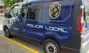 La Policía Local identifica a seis personas por captura ilegal de bivalvos catalogados como como especie amenazada de máxima protección