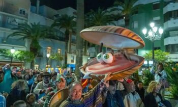 El alcalde y Mercedes Atanet abordan con agrupaciones locales la celebración del Carnaval 2025