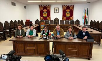 La Línea se organiza para destinar a los perjudicados por la DANA las miles de donaciones recaudadas durante el fin de semana por las hermandades y cofradías